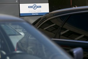 Vairavimo egzamino dukart neišlaikęs vairuotojas įsiutęs: „Visi žino, kad „stavkė“ – 250 eurų. Tik tai mažai ką keičia“