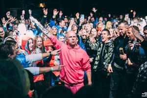 Vasarą uždaryti kviečiančiame festivalyje „M.A.M.A. vasara“ – būrys garsiausių šalies žvaigždžių