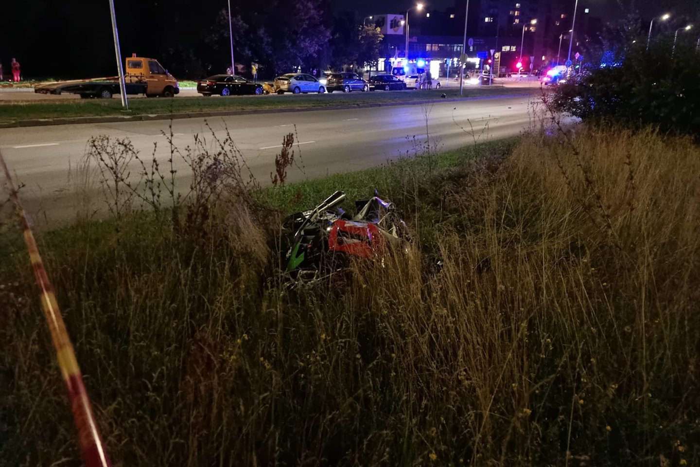 Tragiška nelaimė Vilniuje: motociklas mirtinai sužalojo pėsčiąjį.<br>A.Vaitkevičiaus nuotr.