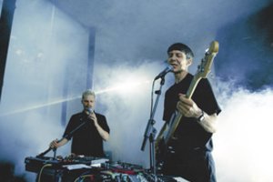 Įprastai neprieinamame „Lelijos“ fabrike „Solo Ansamblis“ ruošiasi svarbiausiam metų renginiui