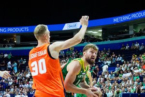 Septynių kontrolinių mačų seriją Lietuvos krepšininkai baigė nesuklupę – pabaigai sudaužė ir olandus