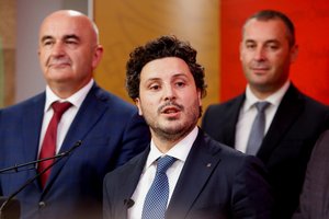 Nuversta Juodkalnijos vyriausybė