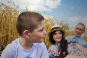 Sūnų tėvas aprauda nematant žmonai: šeimos tragediją patyręs ukrainietis neprarado optimizmo ir sunkiausiu laiku