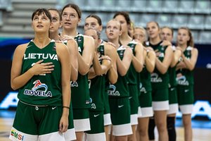 Europos čempionato grupių etape vieną pralaimėjimą patyrusios 16-metės atkrintamąsias kovas pradės prieš itales