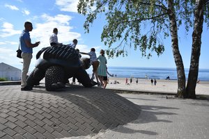 Šį Latvijos kurortą įsimylėjusios rusų žvaigždės įklimpo – prisipirko prabangių namų, o dabar nė norėdamos negali jų parduoti