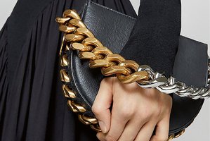 Ekologijos naujienos: nuo rankinės iš grybų iki „Coldplay“ tvaresnio keliavimo