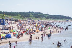 Pajūryje paliekami ne tik pinigai: vasaros sezoną lygina su uraganu