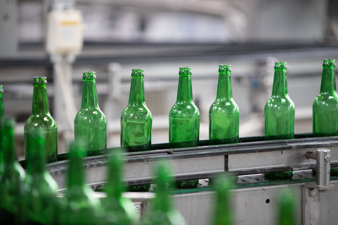 Respondentai vertino vienos didžiausių alaus ir gaiviųjų gėrimų gamintojos „Kalnapilio-Tauro grupės“ tvarumą, socialinę atsakomybę bei reputaciją.
