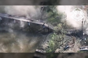 Ukrainos specialiosios pajėgos parodė, kaip sunaikino rusams strategiškai svarbų tiltą