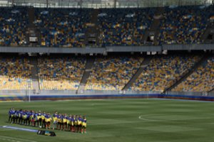 Kijeve – naujo Ukrainos futbolo čempionato startas pasirengus oro pavojaus sirenų kaukimui
