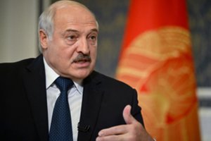 A. Lukašenka Nepriklausomybės dienos proga palinkėjo ukrainiečiams „taikaus dangaus“