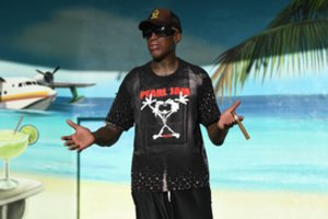 Apsigalvojo: D. Rodmanas Maskvoje įkalintos JAV krepšininkės negelbės