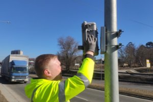 Tyrimas atskleidė lietuvių įpročius keliuose: greitį viršija pusė, o vaikams riziką sukelia trečdalis