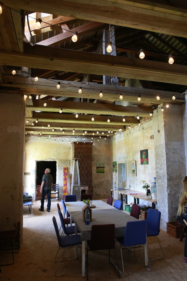 Prieš šešerius metus Leonpolio dvarą – kultūros paveldo objektą – Ukmergės rajone M.Stragis įsigijo varžytynėse.<br>R.Danisevičiaus nuotr.