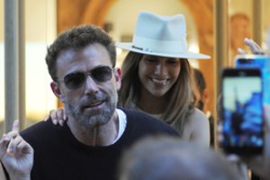 Jennifer Lopez ir Benas Affleckas medų kopinėja Italijoje: praeivius nustebino paprastumu