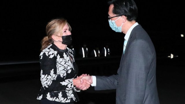 Tvyrant įtampai su Kinija, Taivane dar vienas vizitas: vieši JAV senatorė