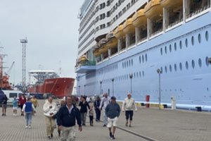 Į Lietuvą atplukdyti užsienio turistai net bijo kelti koją iš laivo: bet kur, tik ne į Kuršių neriją