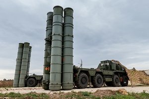 Karo ekspertas paaiškino, kodėl Ukraina negali susitvarkyti su S-300 atakomis: viską lemia viena raketos ypatybė