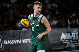 Dar vienas krepšinio medalis: pasaulio trijulių čempionate 18-mečiai išplėšė bronzą