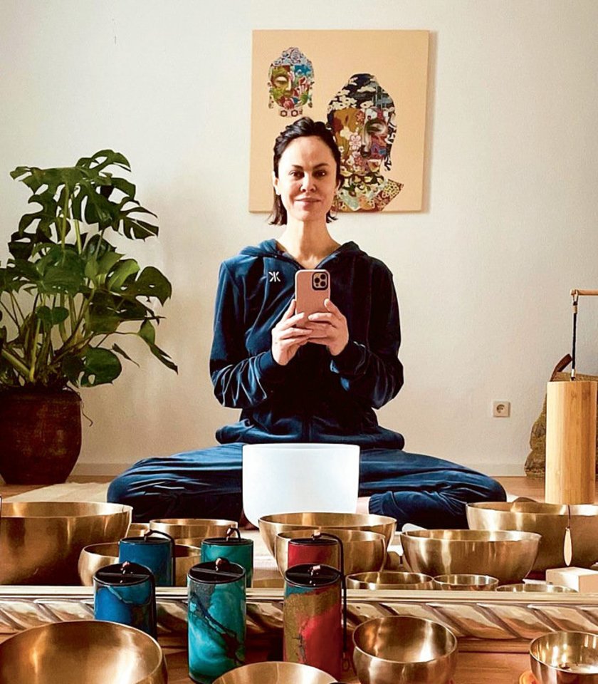 Buvusi Kijevo mero žmona – atsipalaidavimo būdų ir garsų terapijos specialistė.