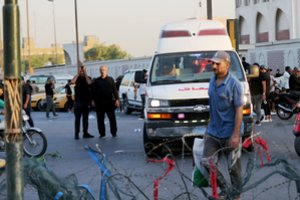 Bagdado Žaliojoje zonoje nušauti 15 protestuotojų