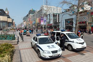 Kinijoje dėl protestus išprovokavusio bankininkystės skandalo suimta per 200 įtariamųjų