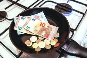 Ekonomistai įvertino infliaciją: didina tik brangios dujos ir elektra, tačiau ji jau išsikvepia