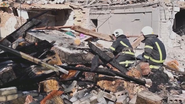 Po Rusijos raketų smūgių Mykolajive – griuvėsiais virtę namai: mažiausiai 2 žmonės žuvo, dar 24 sužeisti