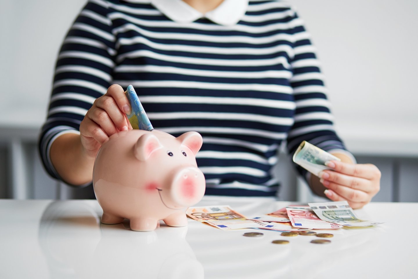 Pinigų srautų valdymas ir asmeninio biudžeto planavimas gali tapti lengvu įpročiu.<br>Shutterstock nuotr.