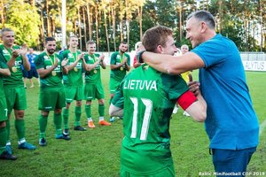 Pasaulio čempionato belaukiant: kaip Lietuvos mažojo futbolo rinktinei sekėsi ankstesniuose turnyruose