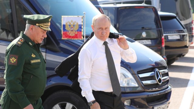 Dėl krovinių tranzito V. Putinas lankosi Kaliningrade: G. Nausėda vizitui dėmesio neskyrė
