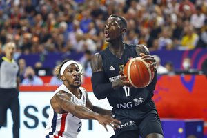 D. Nowitzkio pagerbimas įkvėpė: Vokietija pranoko neįprastai sužaidusią Prancūzijos rinktinę