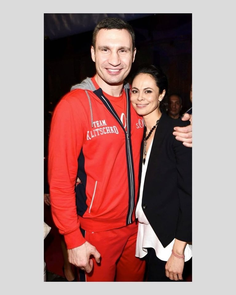 Vitalijus ir Natalija neseniai išsiskyrė.