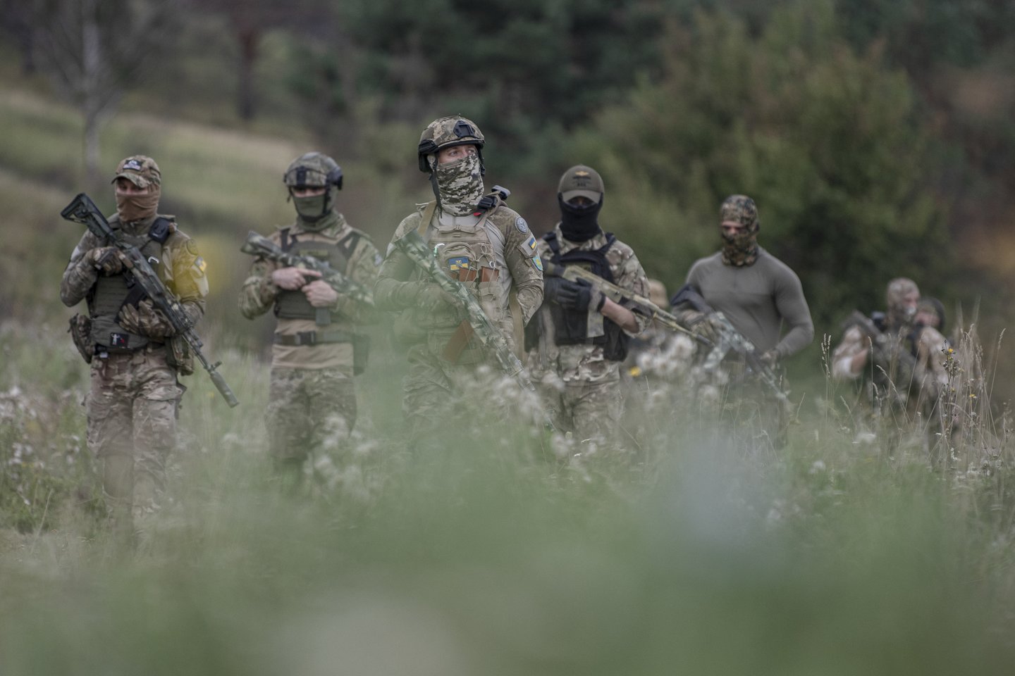 Karas Ukrainoje,savanoriai Ukrainos kariai.<br>AP/Scanpix nuotr.