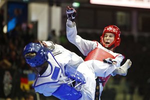 Paryžiaus tekvondo „Grand Prix“ – garbinga K. Tvaronavičiūtės kova su dukart olimpine čempione