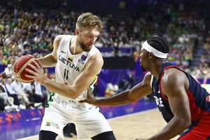 Lietuvos rinktinė neištvėrė paskutinės minutės pragaro: po puikaus starto krito prieš Prancūziją