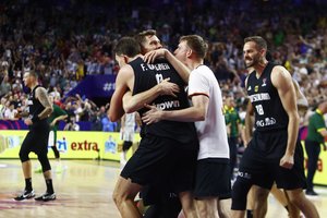 Pasitikrinkite, ar nieko nepraleidote: košmarišką „Eurobasket“ dieną – teisėjų skandalai, susistumdymai ir net užpuolimas