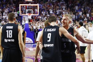 Vokiečių spauda pabrėžė prieš Lietuvą virusias emocijas, bet šlovindama lyderį jau galvoja apie medalius