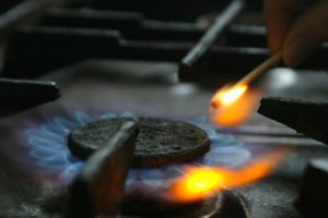 Aštrėjant nesutarimams su Rusija, EK siūlo dvi galimas dujų kainų ribojimo priemones