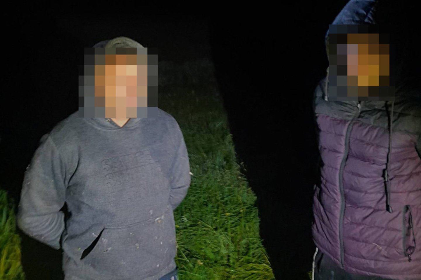 Ignalinos rajone su įkalčiais įkliuvo sieną pažeidę du kontrabandininkai.