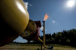 Nutraukusi tiekimą Europai Rusija nebeturi kur dėti dujų – visą perteklių tiesiog degina