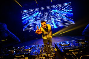 Lietuvą sudrebins ATB koncertas: „Žalgirio“ arena pavirs didžiausiu naktiniu klubu Baltijos šalyse