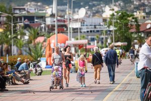 Norintiems keliauti žiemą teks patuštinti pinigines: prognozuoja, kad bus brangiausias sezonas istorijoje