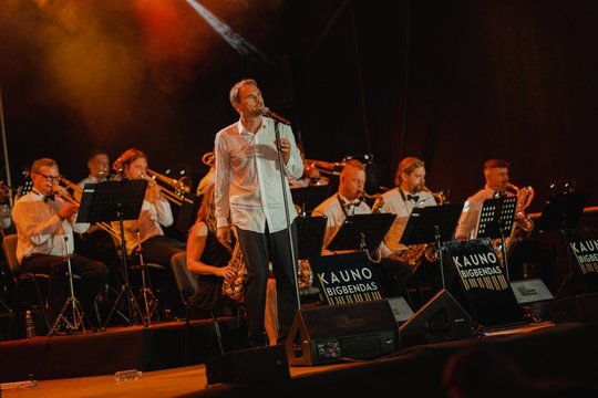 „Muzika botanikoje“ kviečia kauniečius į koncertus netradicinėje erdvėje