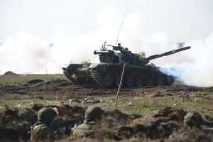 Baltarusija netoli Lenkijos sienos pradėjo karines pratybas