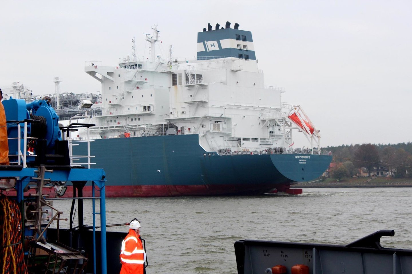 Laivas-saugykla „Klaipėdos naftos“ nuosavybe taptų 2024 metų pabaigoje.<br>G.Pilaičio nuotr.