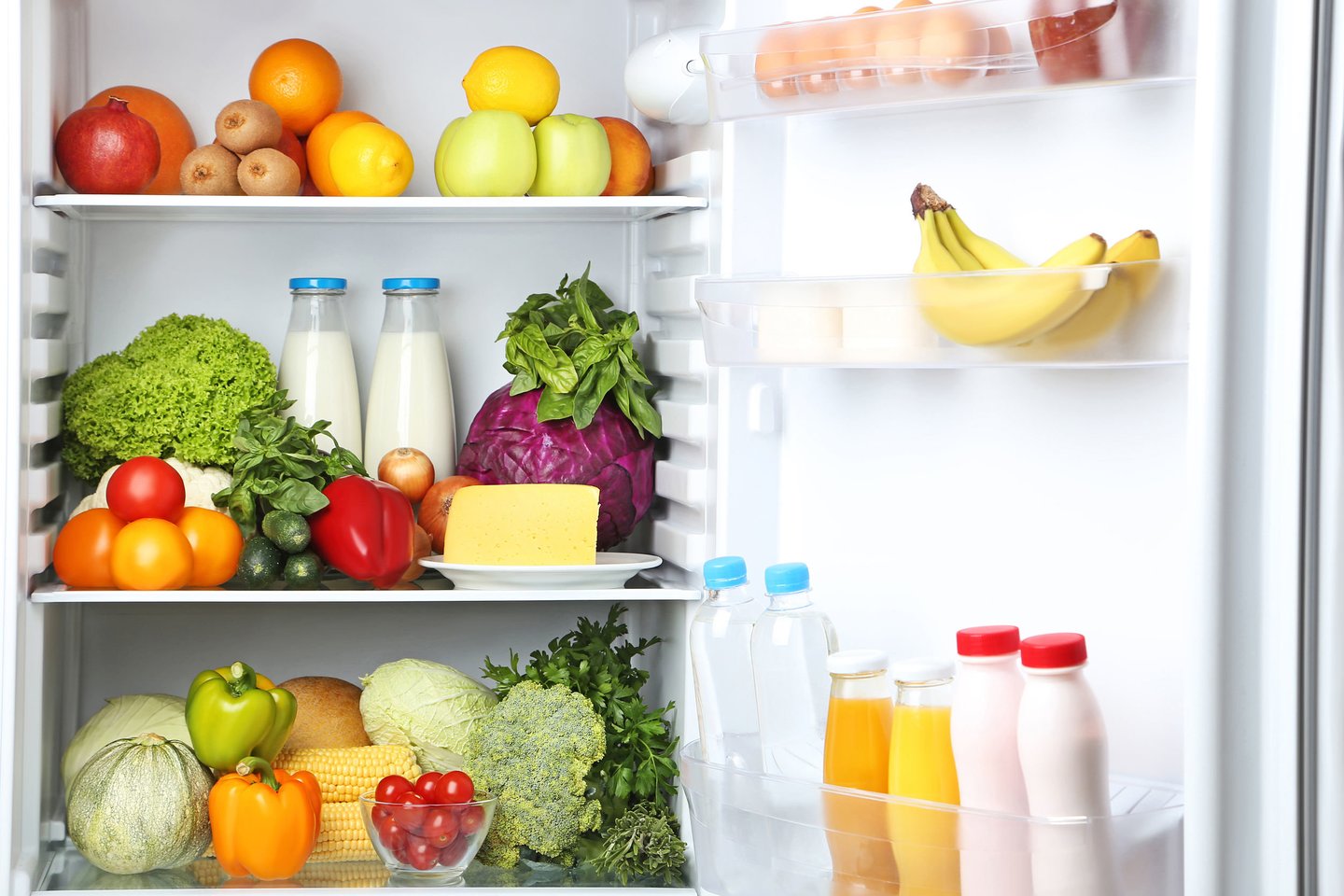  Šaldytuvas – ne visoms daržovėms tinkama vieta.<br>123rf nuotr.