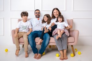 Gian Luca Demarco šeima prisideda prie spalvotų istorijų palaikymo