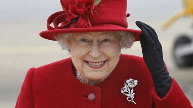 Įvertino karalienės Elizabeth II epochą: ji buvo tarsi visos „šalies mama"