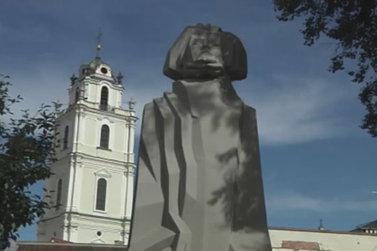 Pamatykite: sostinės Konstantino Sirvydo skvere atidengtas paminklas A. Mickevičiui